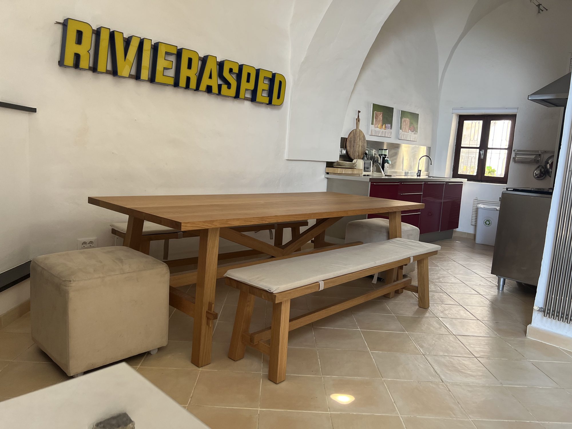 Langbord i spisestuen